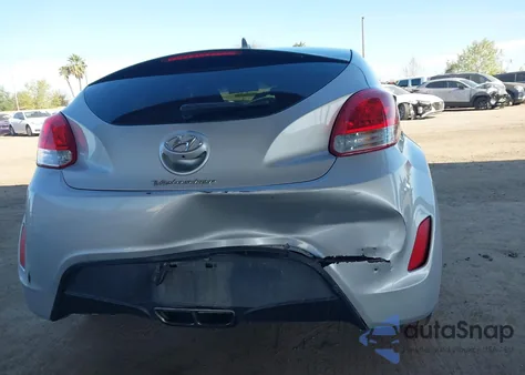 2016 Hyundai Veloster z USA, uszkodzony, nr VIN KMHTC6AD0GU291607